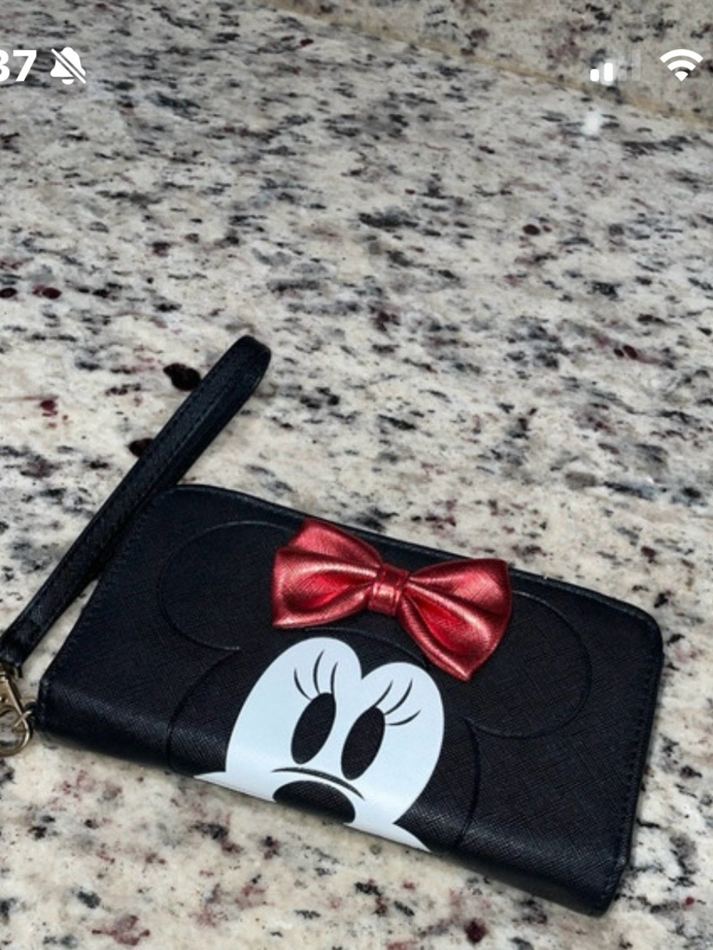 Disney Black Minnie Mouse Wristlet Wallet with Red Bow